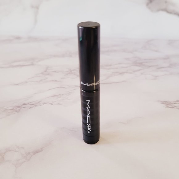 MAC Stack Mascara - Picture 4 of 5